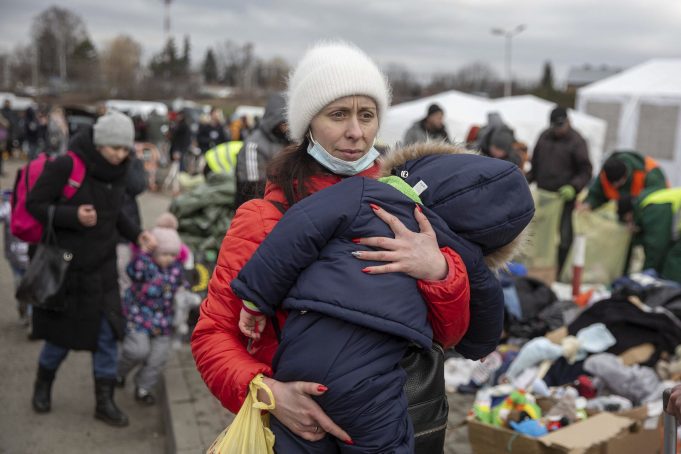 Refugee exodus reaches 2.8 million as Russian strikes hit west Ukraine