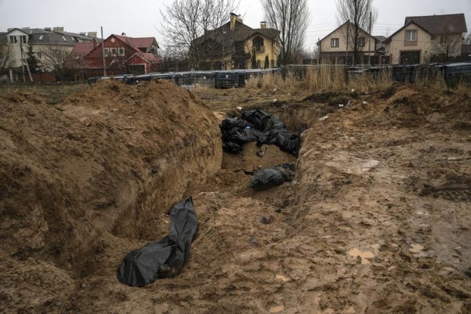 Ukraine accuses Russia of the massacre, a city strewn with bodies.