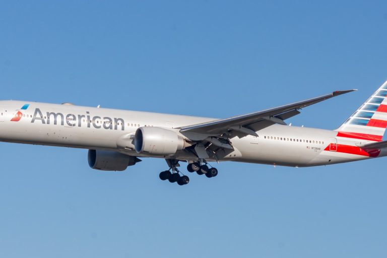 Pilots Association sues American airlines to stop China flights