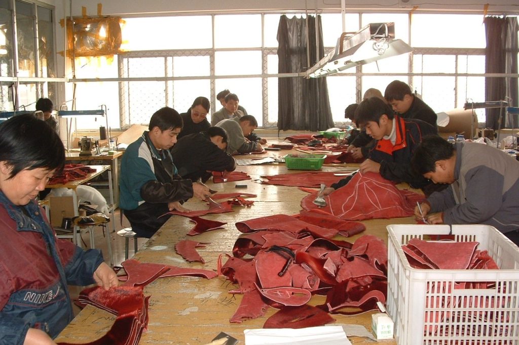 China\u2019s Factory Activity Plunges to Record Low as Markets Rally