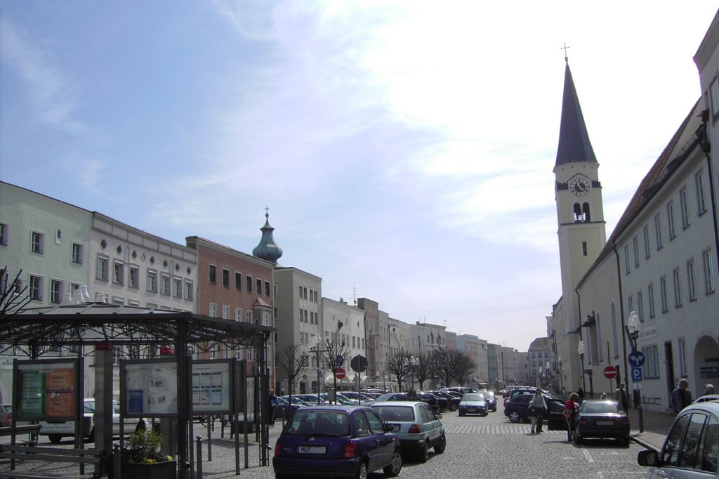 Seven Killed, Sixteen Injured in Bavarian Crash Involving Illegal Immigrants