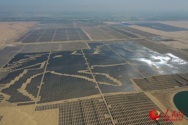 China Solar Panel Installation Desert