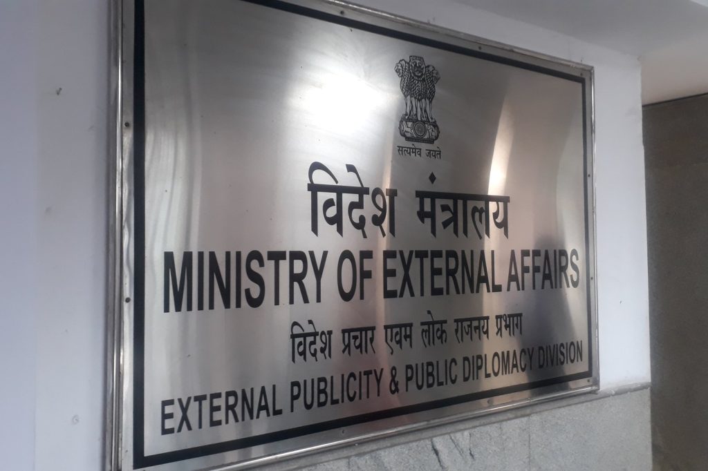 Ministry confirms passport issuance rate of one every two seconds in 2025