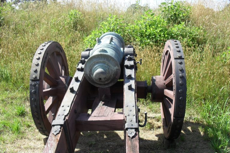 Richard C. Lyons: American Service Tradition Began in 1776