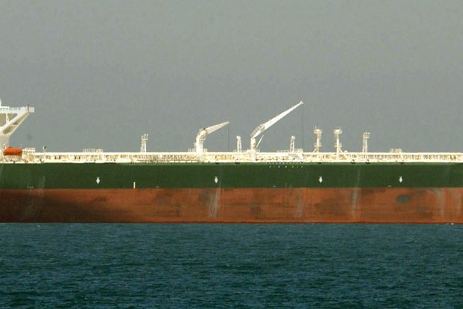 Iran Re-Closes Strait of Hormuz, Global Oil Markets Brace
