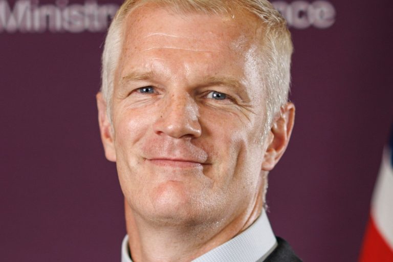 Birmingham MP Al Carns says he may challenge Andy Burnham for Labour leadership
