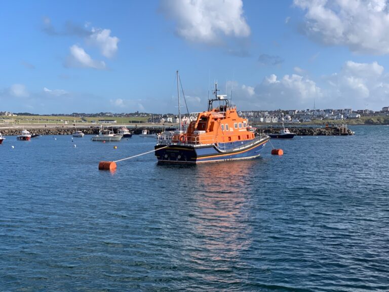 Migrant Dies in English Channel Crossing, Dozens Rescued