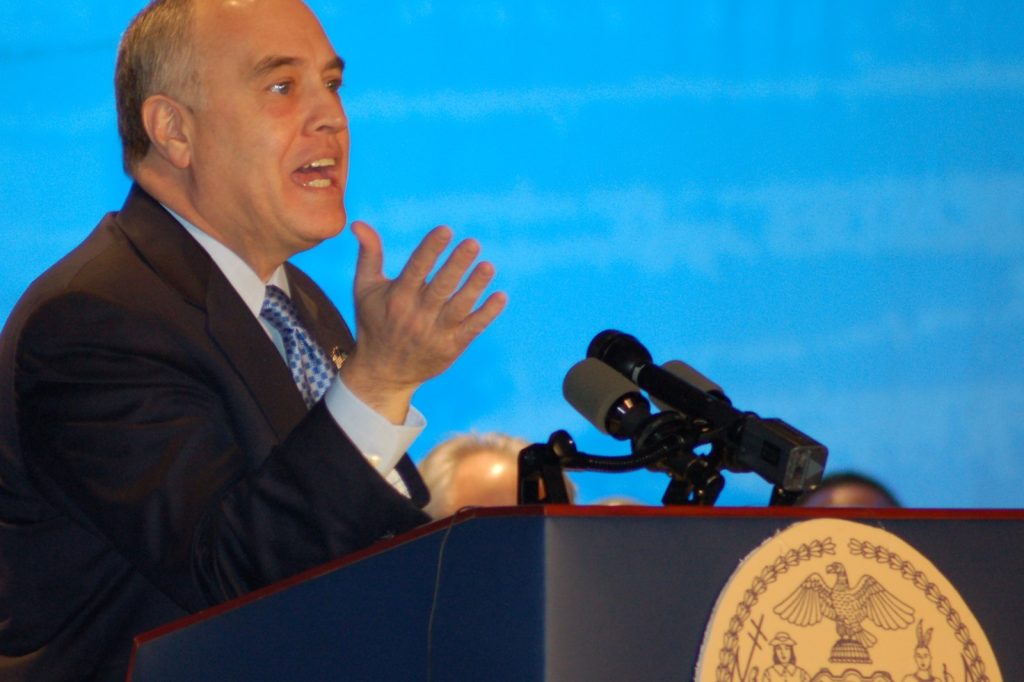 NY\u2019s Pension Chief Faces First Democratic Challengers Since 2007