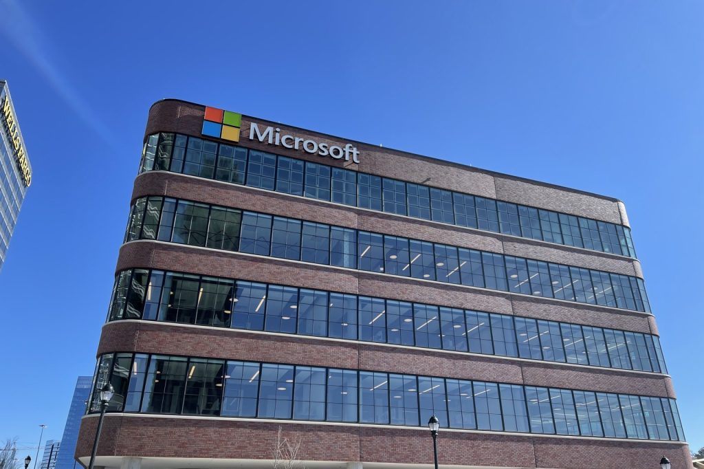 Microsoft shareholders can step forward in securities fraud class action against Microsoft