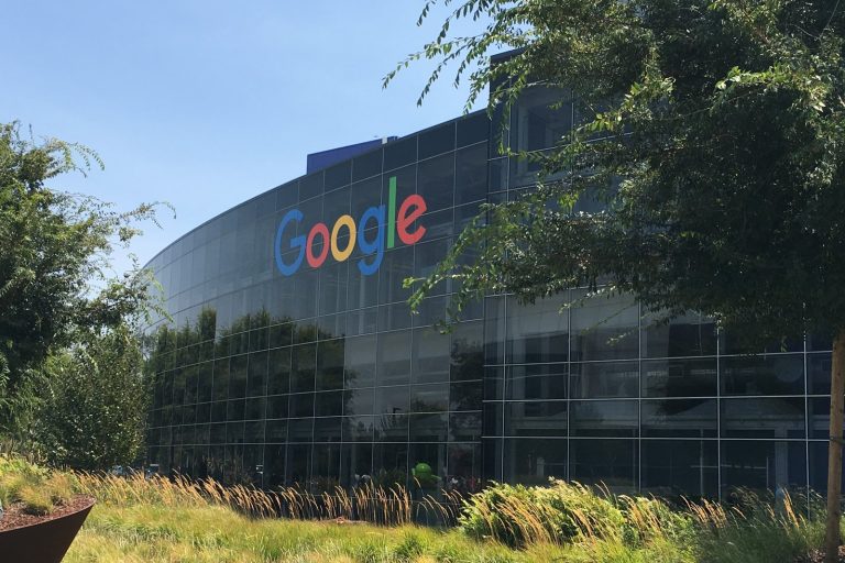 DuckDuckGo vs. Google: Legal and Technical Escalation Ahead