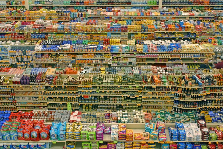 Americans cut grocery purchases for sixth straight month amid inflation