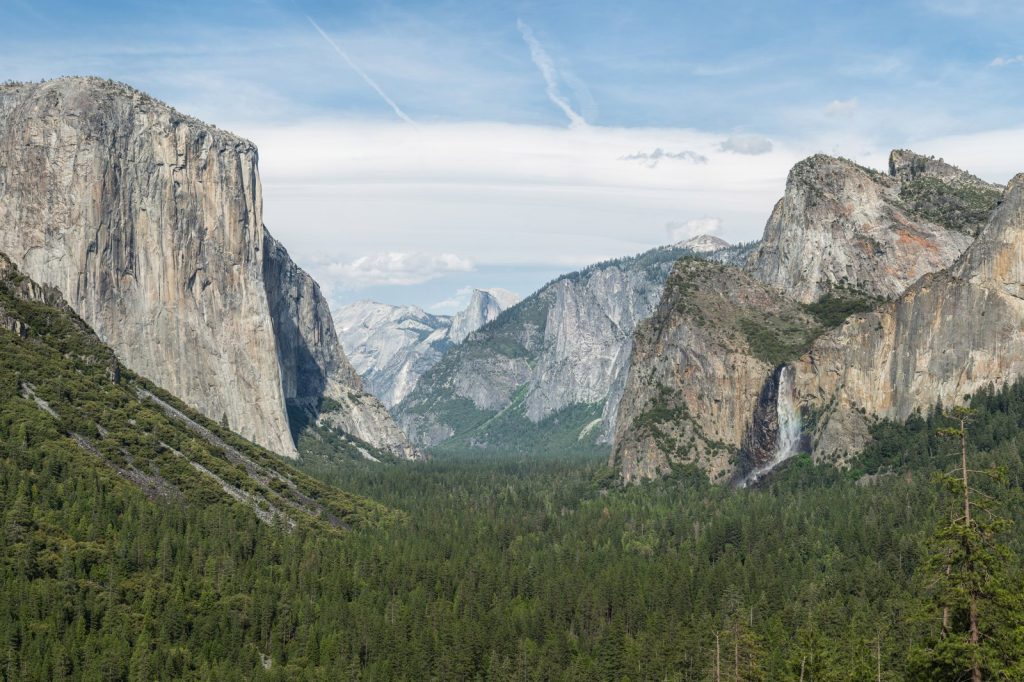 Yosemite Sees Record Visitor Surge Without Reservation System