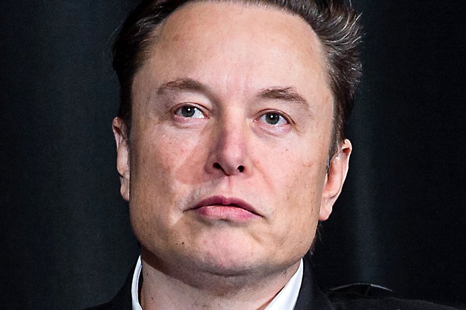 Elon Musks fortune drops to 797B; SpaceX remains key asset