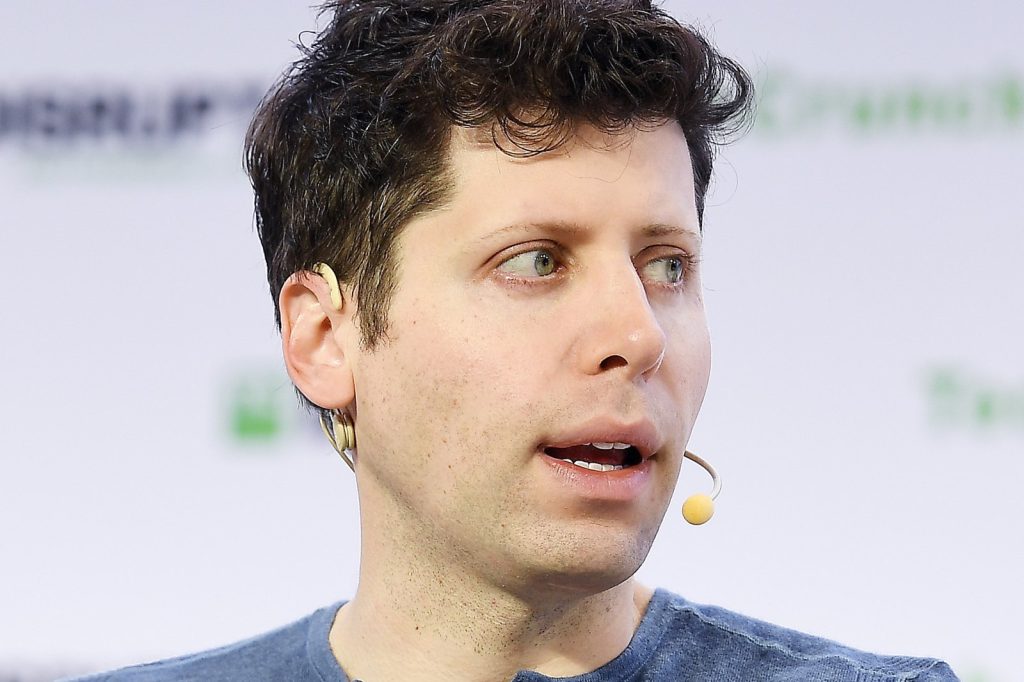 Sam Altman: OpenAIs CEO Facing Trade Secret Allegations from Apple
