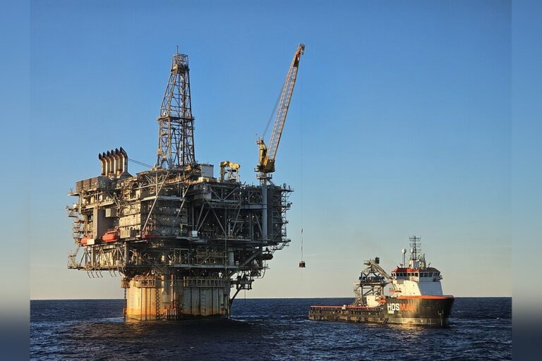 Oil Shock Fears Linger as Markets Eye Iran Tensions