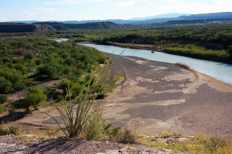 Federal extends Big Bend border construction pause until mid-September
