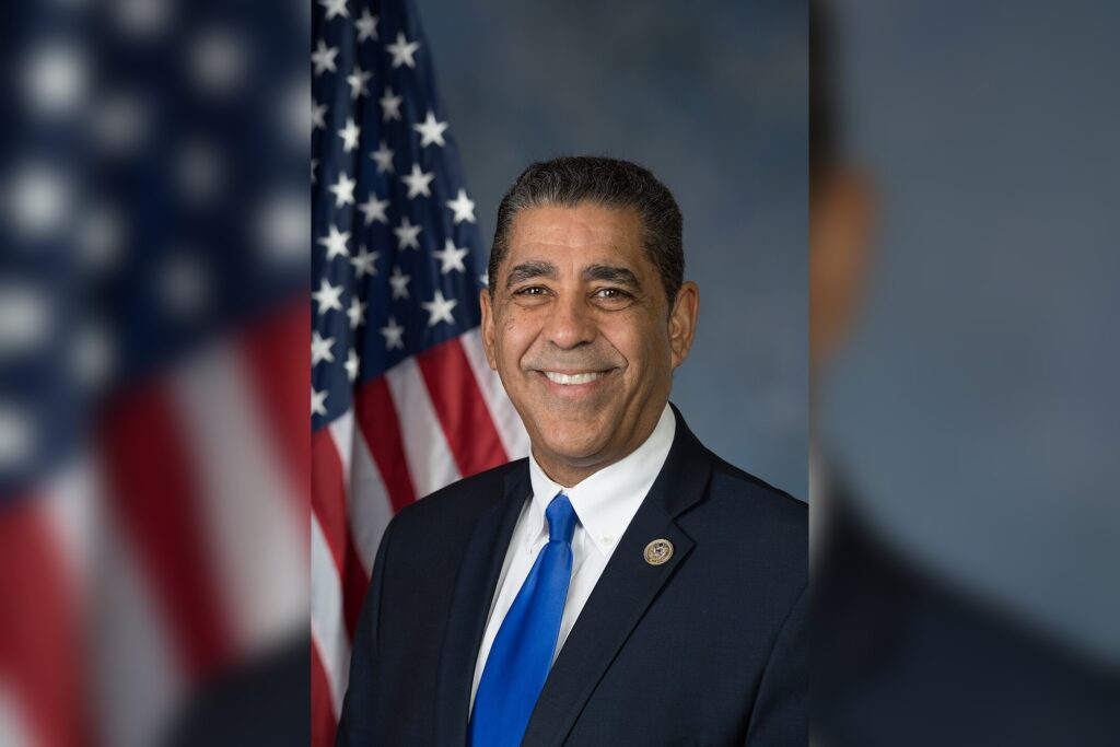 Adriano Espaillat