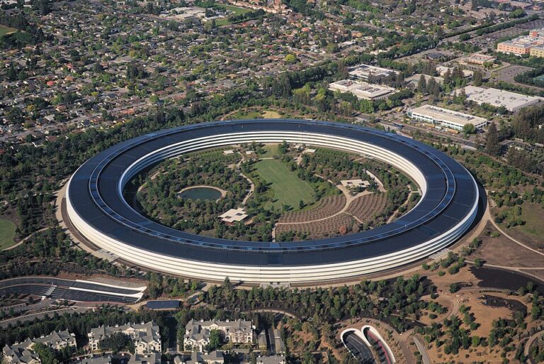 Apple-OpenAI Case: Legal Steps and Potential Outcomes