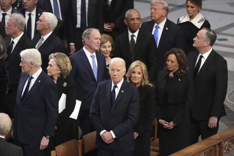 Secret Service Guards Former Presidents and Candidates