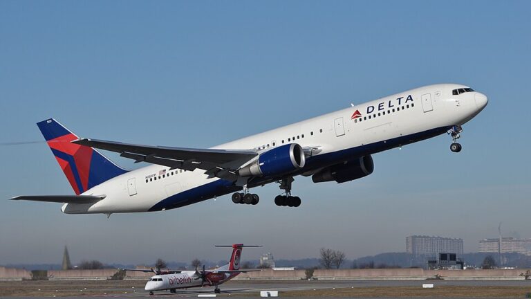 Delta Sues CrowdStrike Over July 19 Outage