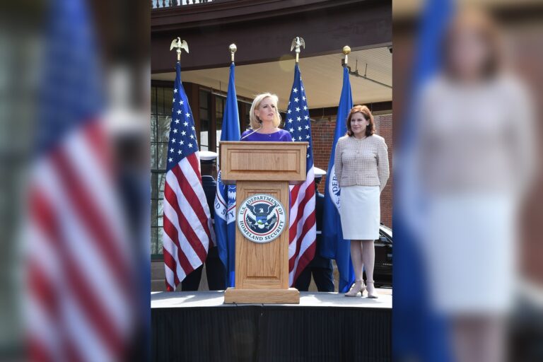 Trump Admin Extends Salvadoran TPS Relief for 200,000 Immigrants
