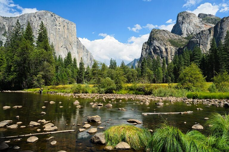 El Capitan: Birthplace of BASE Jumping, Daredevil Benchmark