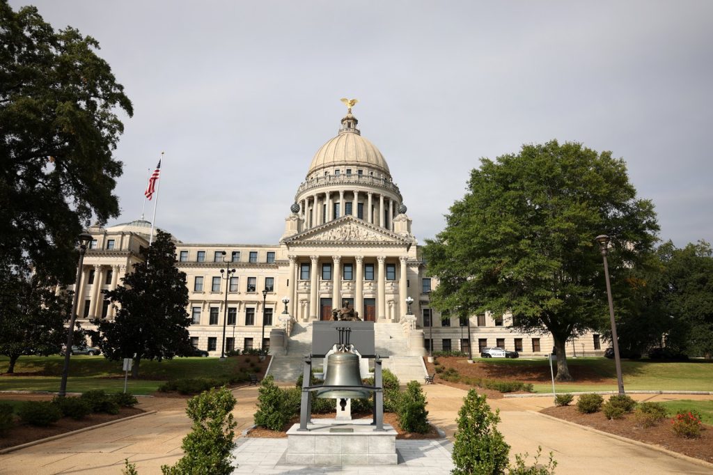 Mississippi Redistricting Hearing Draws Fiery Opposition as Critics Warn of Black Voter Dilution