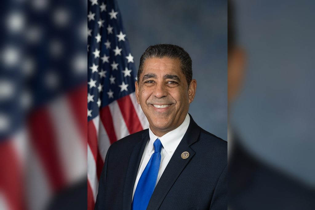 Adriano Espaillat