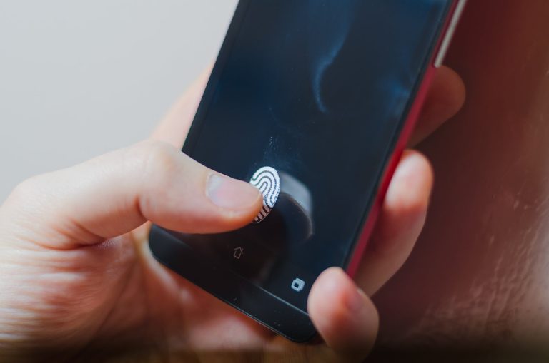 Supreme Court weighs biometric phone locks vs Fifth Amendment
