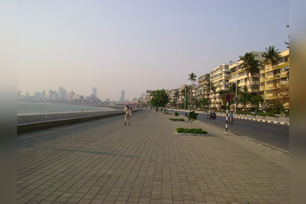 Marine Drive Mumbai Footpath