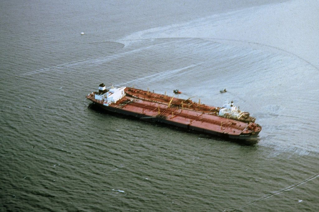 How 1989 Exxon Valdez Oil Spill Reshaped U.S. Environmental Law and Corporate Accountability
