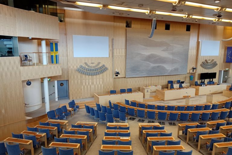 Sweden’s Political Deadlock: Center Party Blocks Left Party Ministers, Risking Snap Election